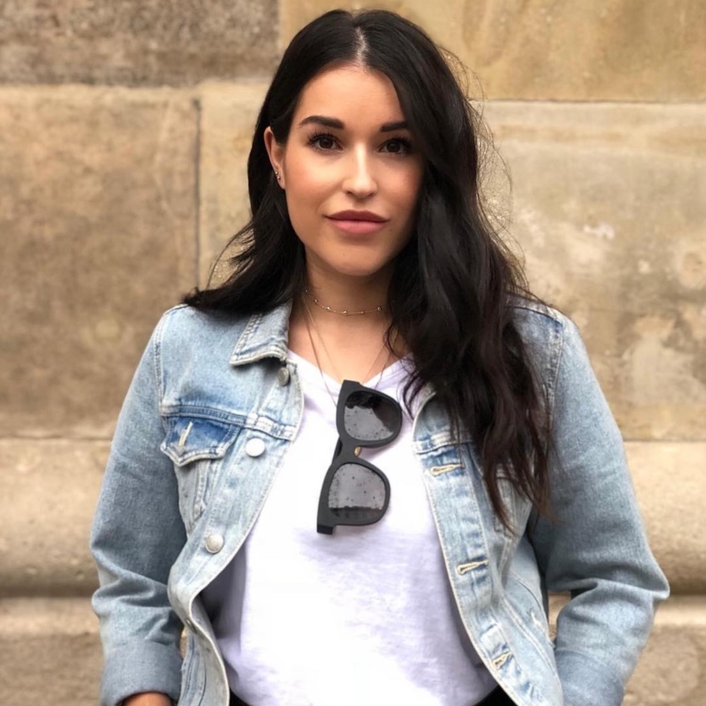 Meet your Posher, Viktoria